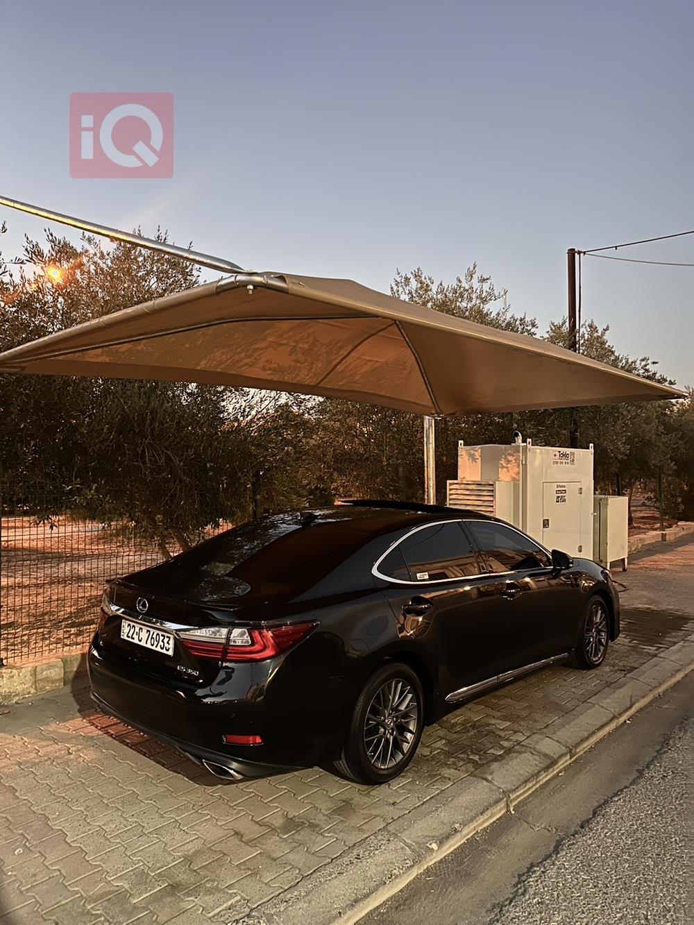 Lexus ES